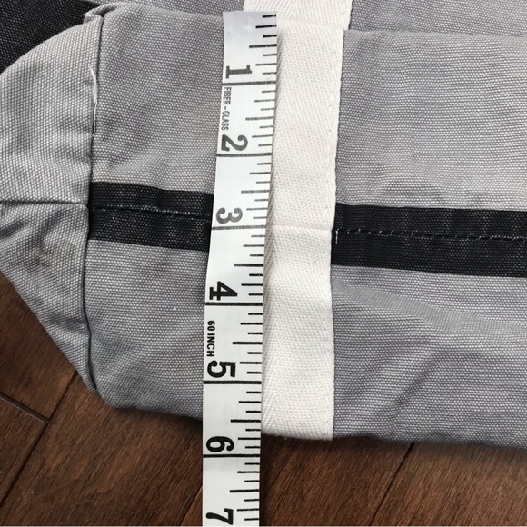 PINK tote bag, gray and black with cream handles, pink interior - Picture 11 of 12